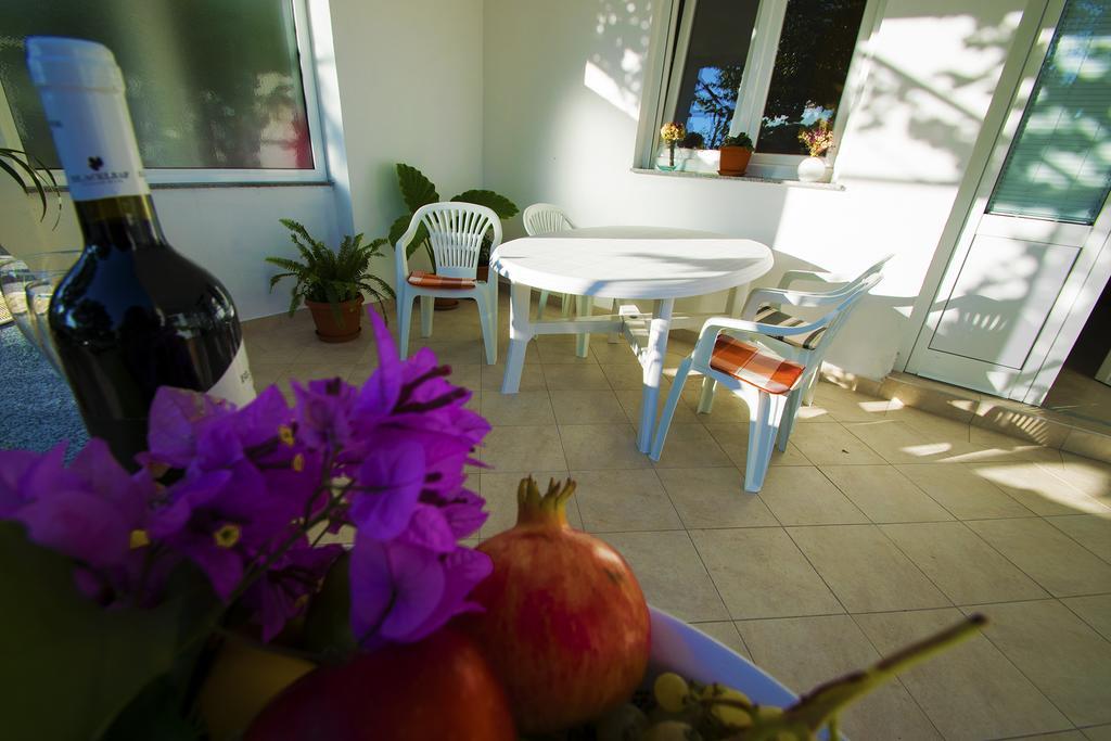 Apartmani I Sobe Grga Starigrad Paklenica Bagian luar foto