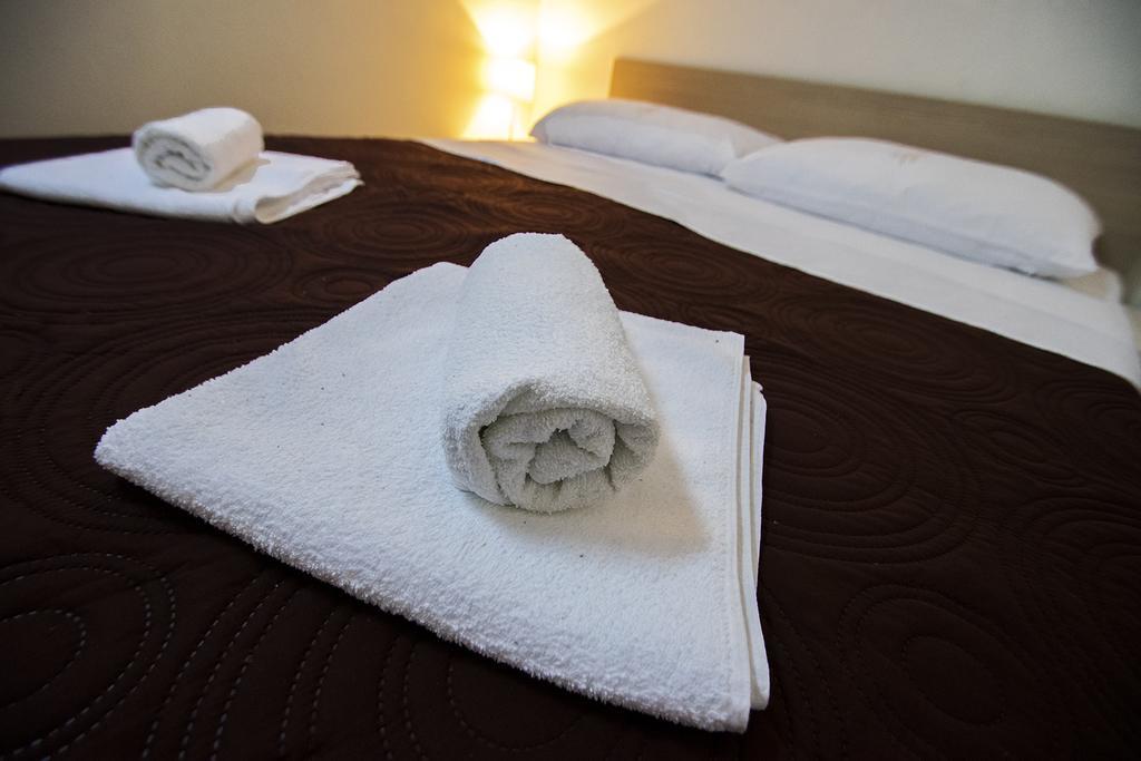 Apartmani I Sobe Grga Starigrad Paklenica Bagian luar foto