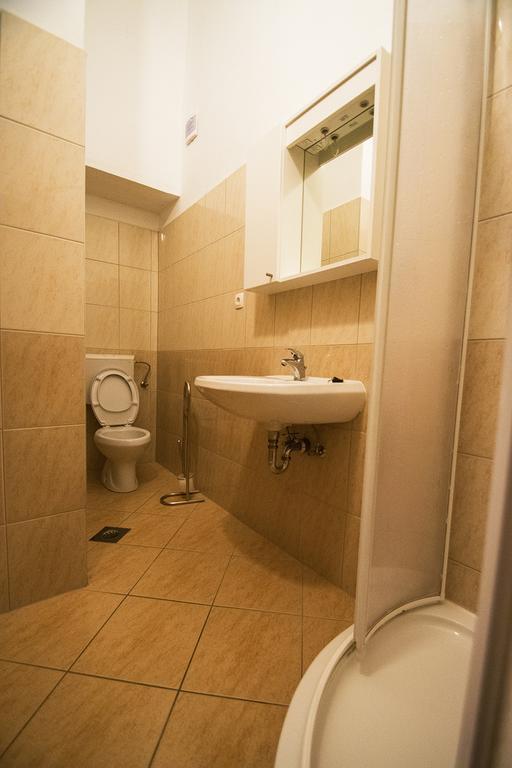 Apartmani I Sobe Grga Starigrad Paklenica Bagian luar foto
